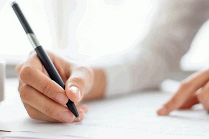 Here Is Story Of MBA Graduates Defying Traditional Course To Follow Their Passion For Writing