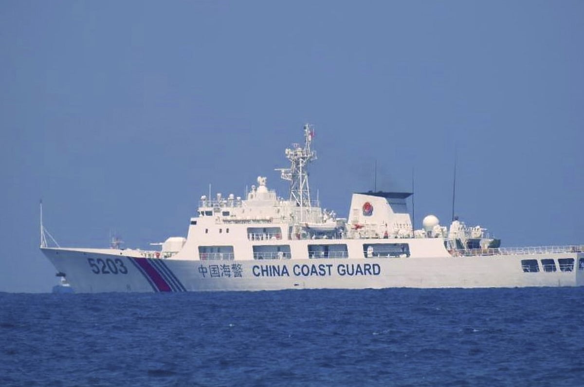 China Coast Guard Blocks Philippine Boats, Uses Water Cannon Against Them