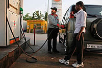 Petrol Prices Above Rs 100 In Delhi Despite Cuts Petrol Prices Above Rs 100 In Delhi Despite Cuts
