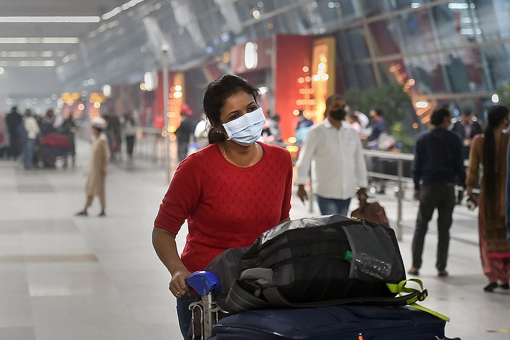 Delhi Airport Says International Arrivals Running Smoothly After New COVID Guidelines
