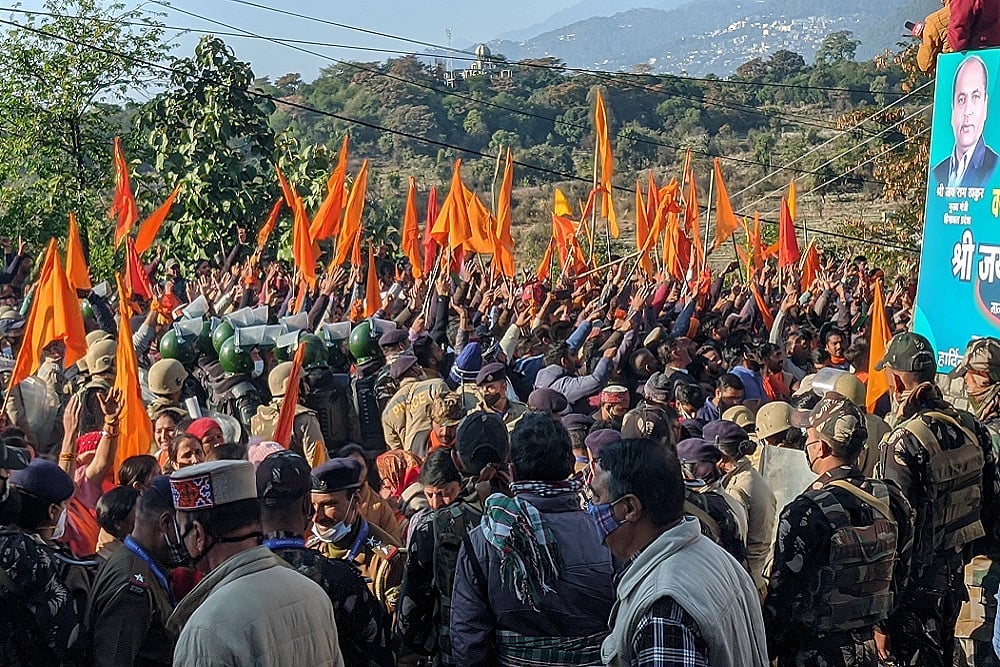 Bowing To Day-Long Protests, Himachal CM Jai Ram Thakur Announces Setting Up Commission For Upper Castes