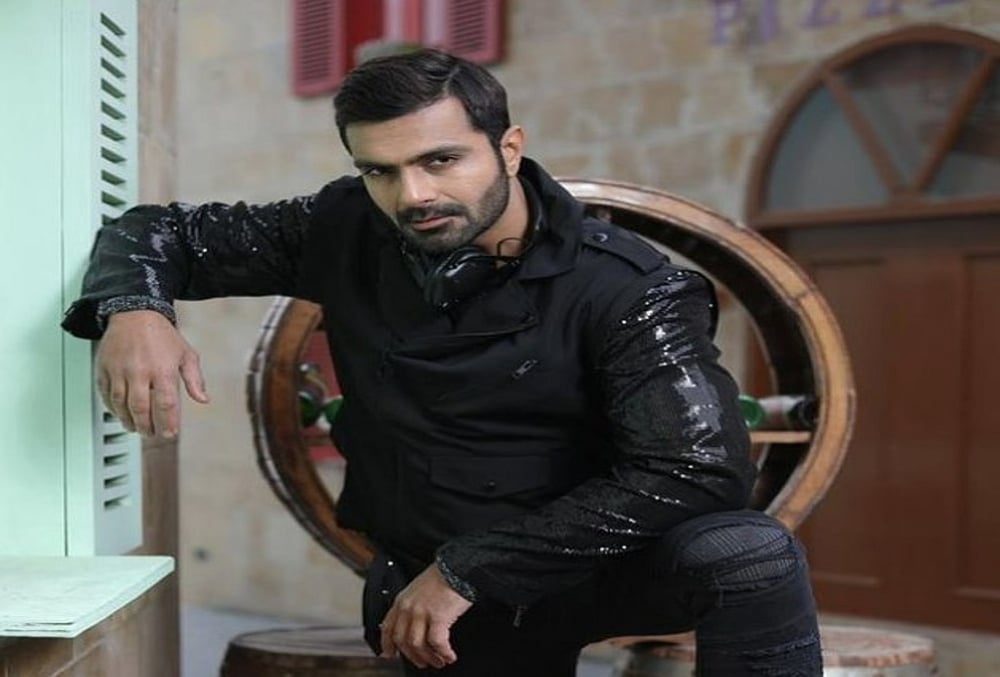 Twitter : Ashmit Patel