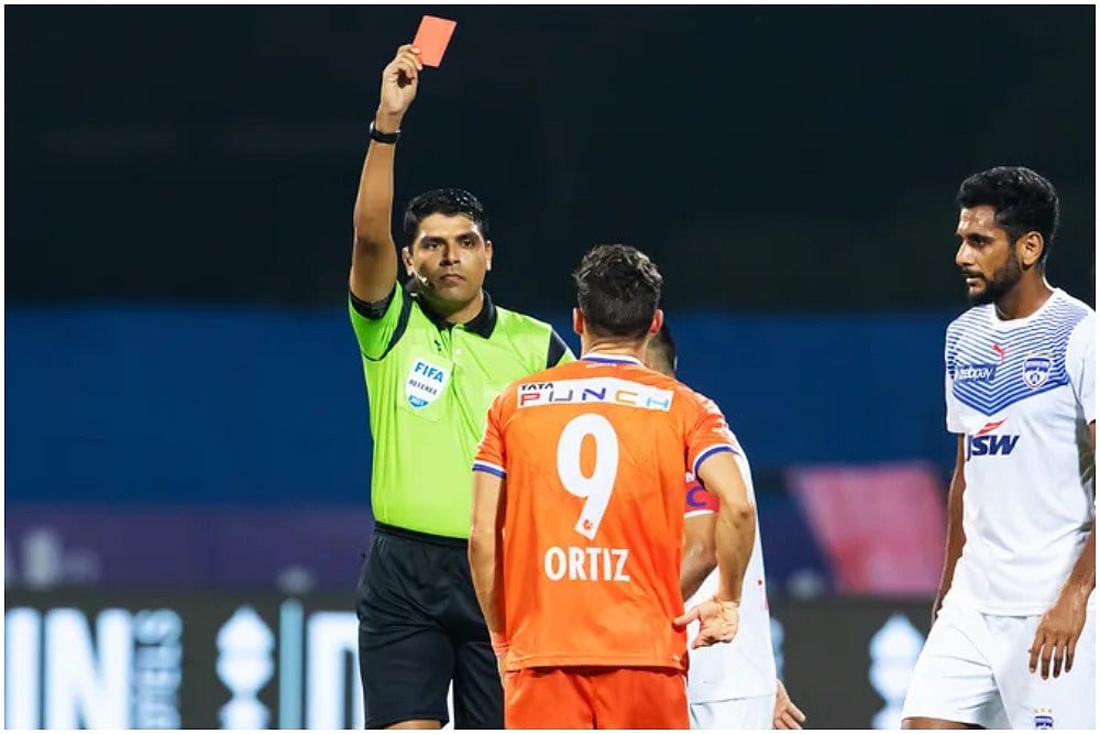 ISL 2021-22: FC Goa Footballer Jorge Ortiz Suspended For Two Matches For Violent Conduct