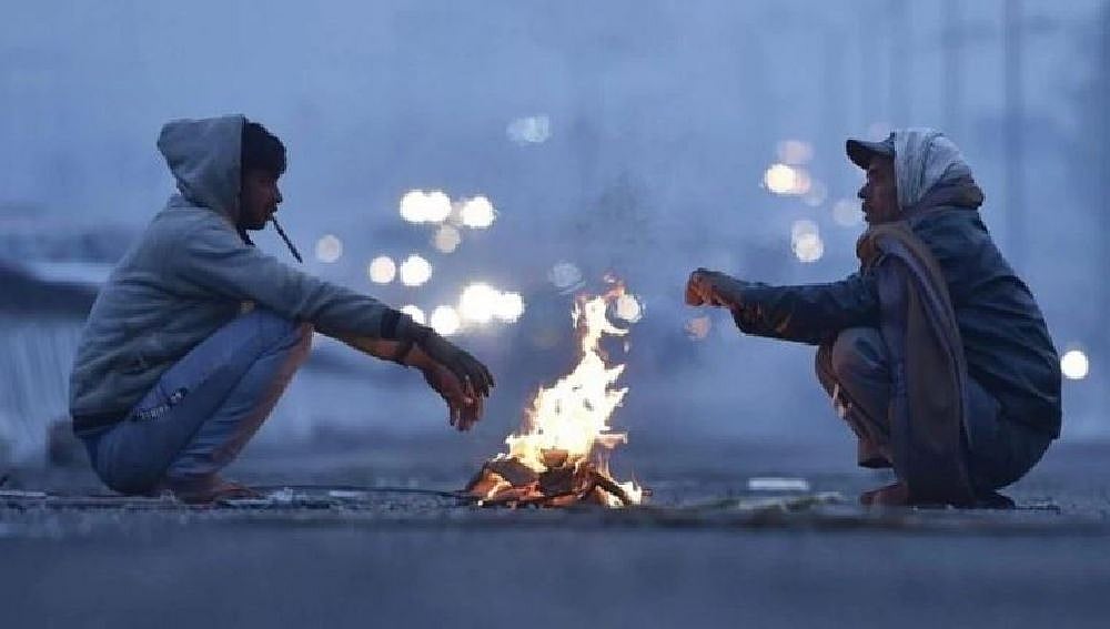 Bengaluru Weather Alert: Cold Wave Grips City with Temperature Dip and Moderate Air Quality