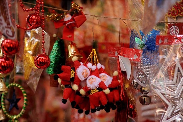 Merry Christmas Wishes Pour In From India’s Top Brass; PM Modi, President Kovind Among Others To Greet People