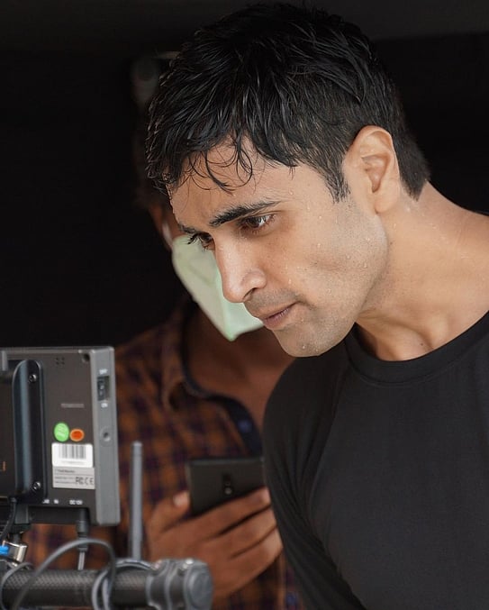 Adivi Sesh Begins Hindi Dubbing For 'Major'