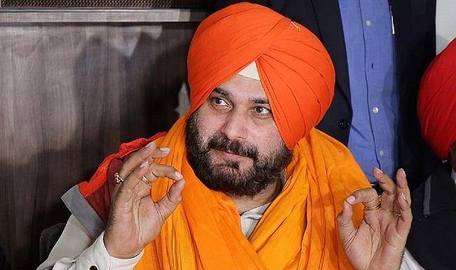 Sidhu attacks Parkash Badal, Amarinder Singh for 'looting' Punjab