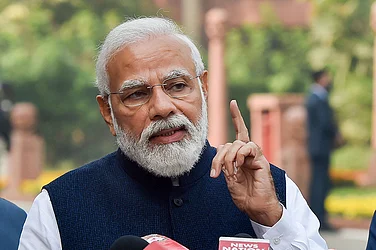 PM Modi Unveils Projects Worth Rs 35,000 Crore In Vadodara