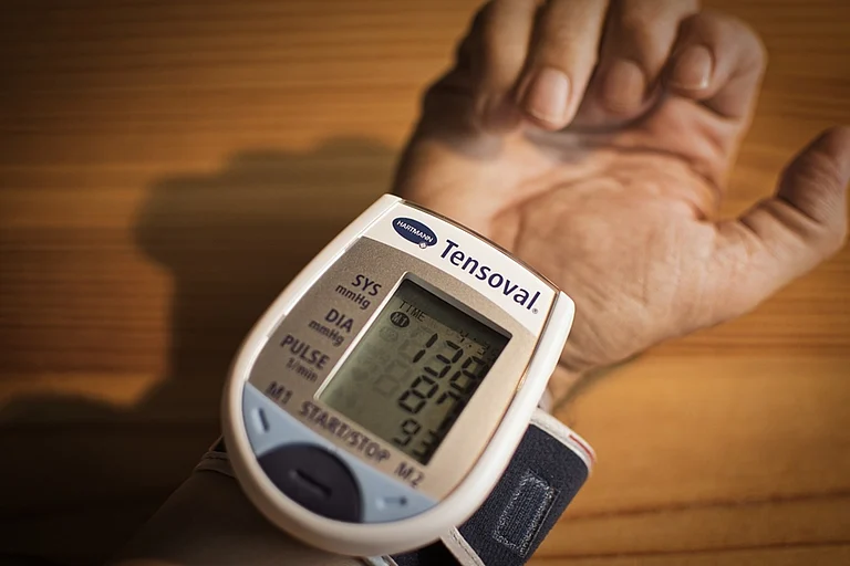 Measuring blood pressure - null