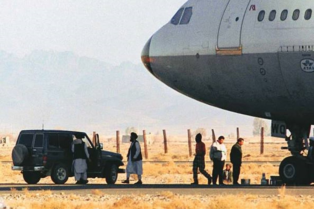 ‘Mamata Proposed To Go As Hostage’; Yashwant Sinha Recalls Kandahar Plane Hijacking Case