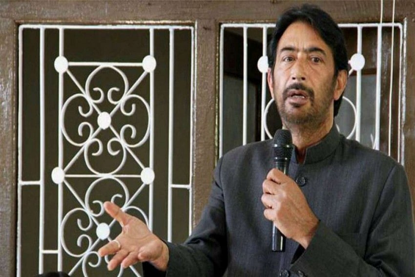 J-K Congress Slams BJP, Protests Against Rising Fuel Prices
