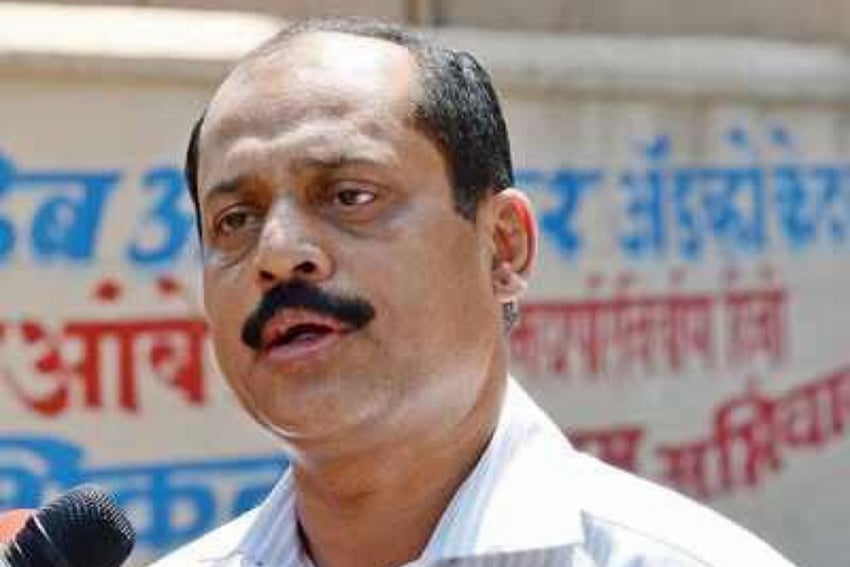 Antilia Scare: Mumbai Cop Sachin Waze Moves Bombay HC, Challenges Arrest