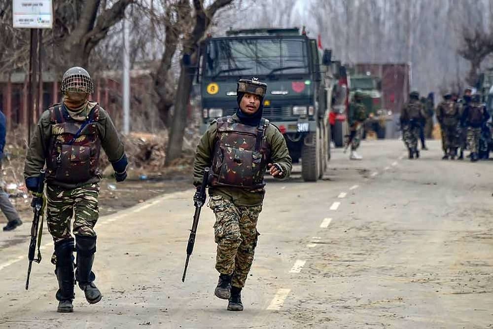 Jammu & Kashmir: Encounter Underway Between Security Forces, Militants - File Pic
