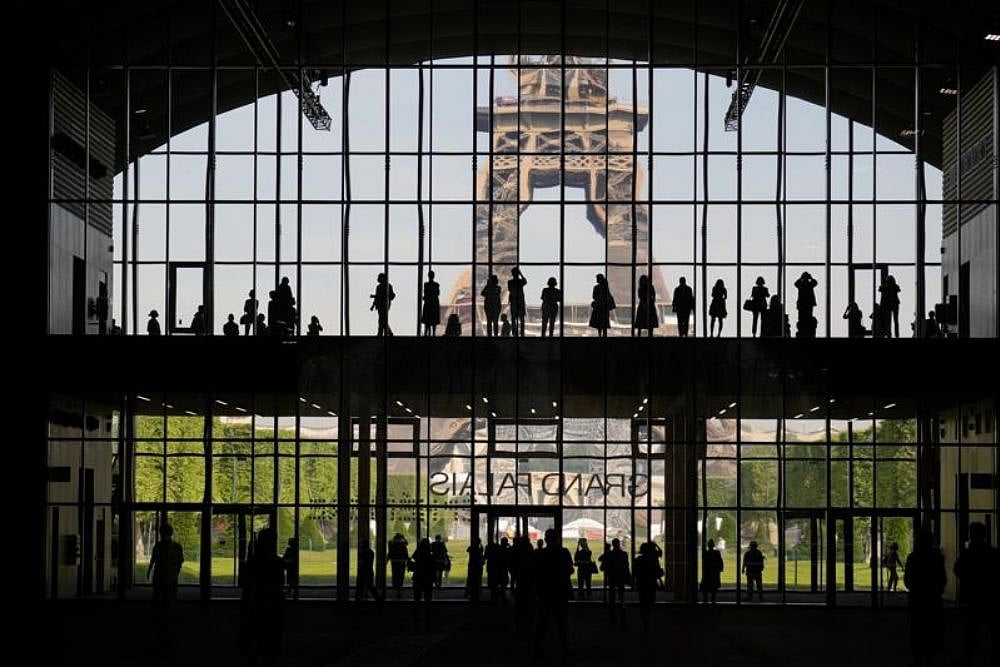 Welcome Back! Now Work Out The Rules: Says Europe To Tourists