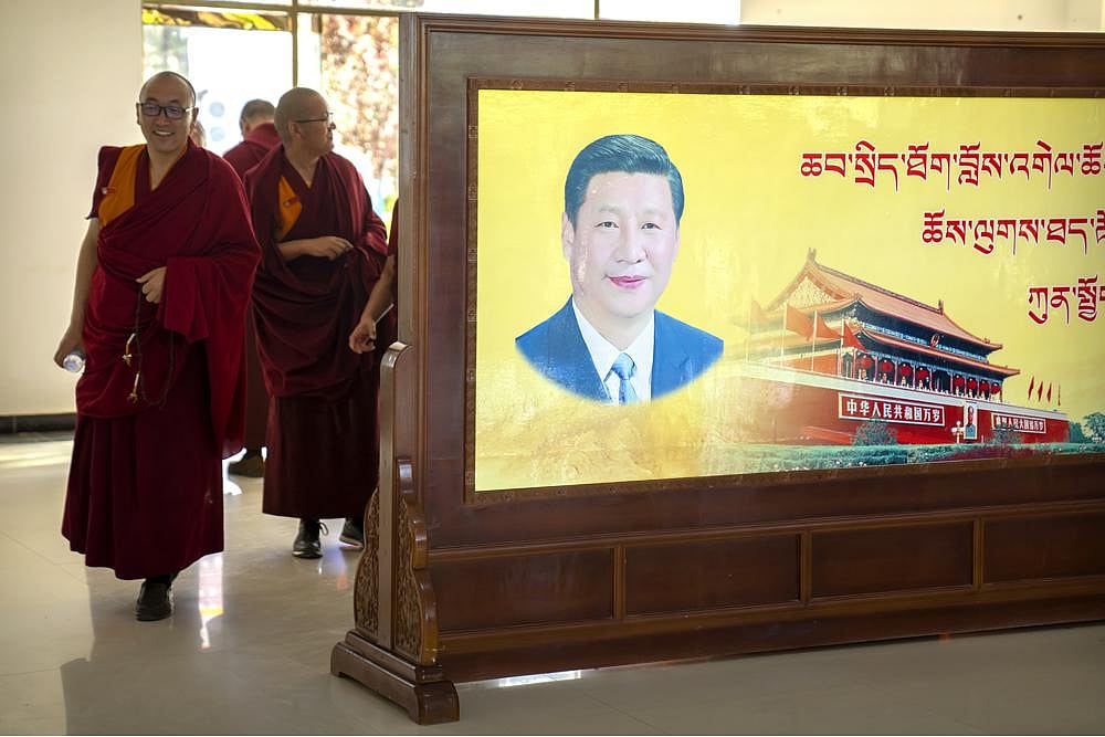 China Offers Glimpse Of Tibetan Life Without The Dalai Lama