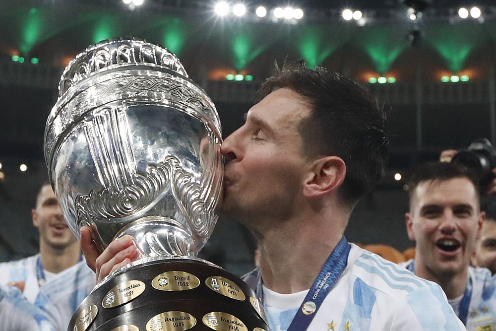 Lionel Messi Pays His Debt To Argentina