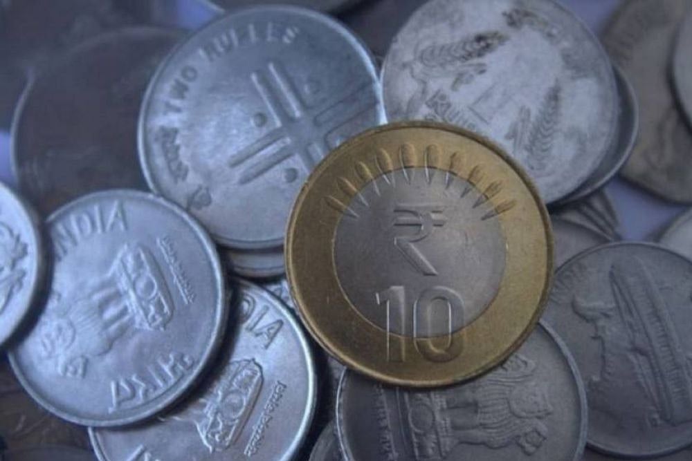 Rupee Gains 18 Paise To 74.43 Against US Dollar In Early Trade