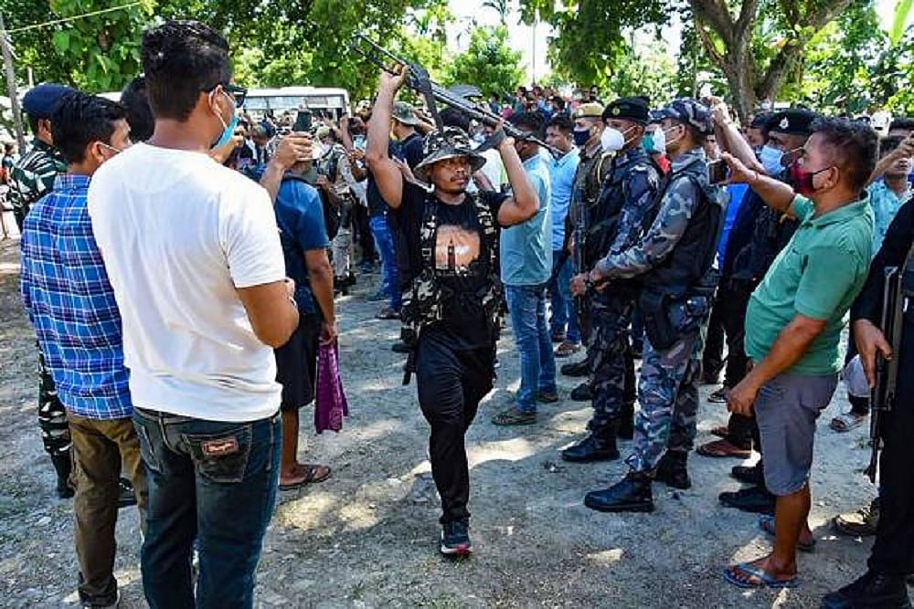 'Police Encouraged Me To Return To Jungle', Alleges NLFB Chief A Day After Surrendering