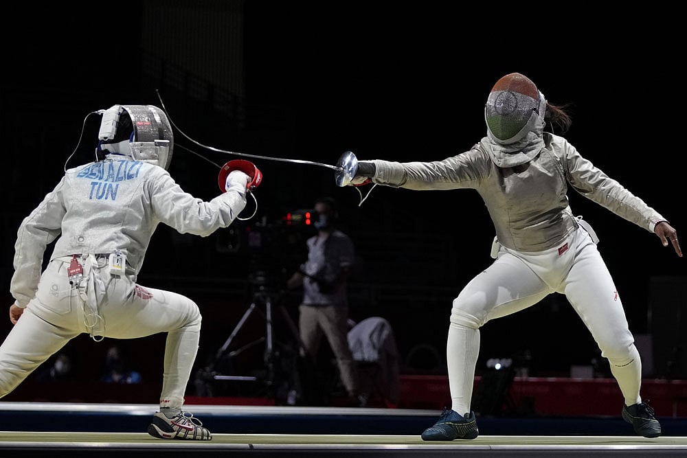 Indian Fencer Bhavani Devi Demolishes Nadia Azizi Of Tunisia At Tokyo Olympics