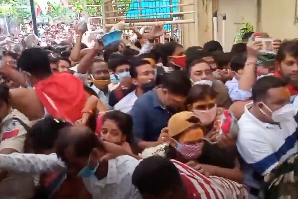Ujjain Temple Stampede: No Social Distancing, Devotees Injured After VIP Visit
