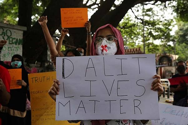 Notice To Police Chief Over Dalit Ryots Barred From Farm
