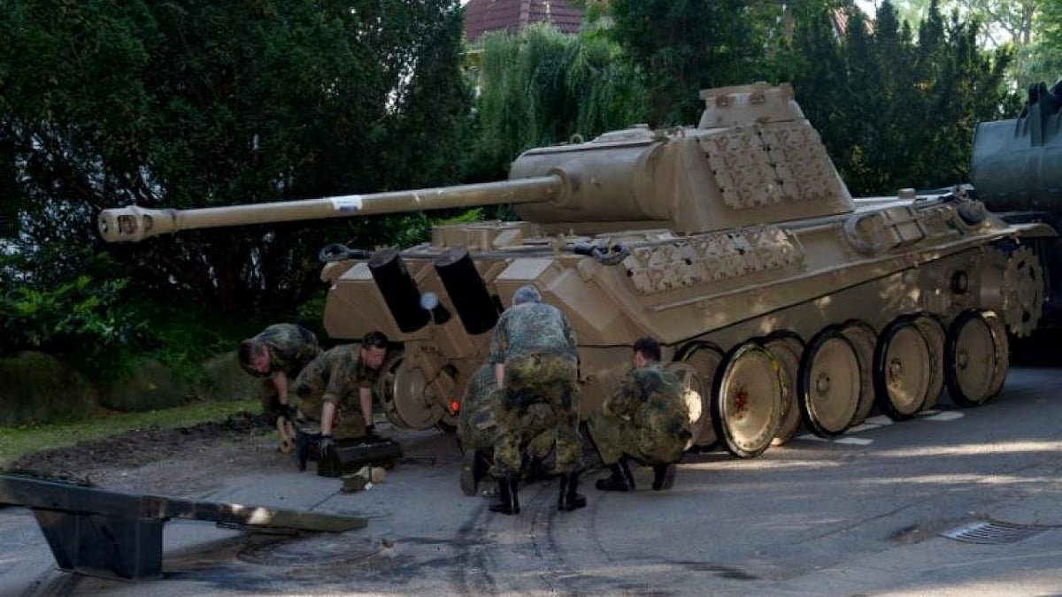 German Court Convicts 84-Year-Old Man For WWII Weapons Arsenal