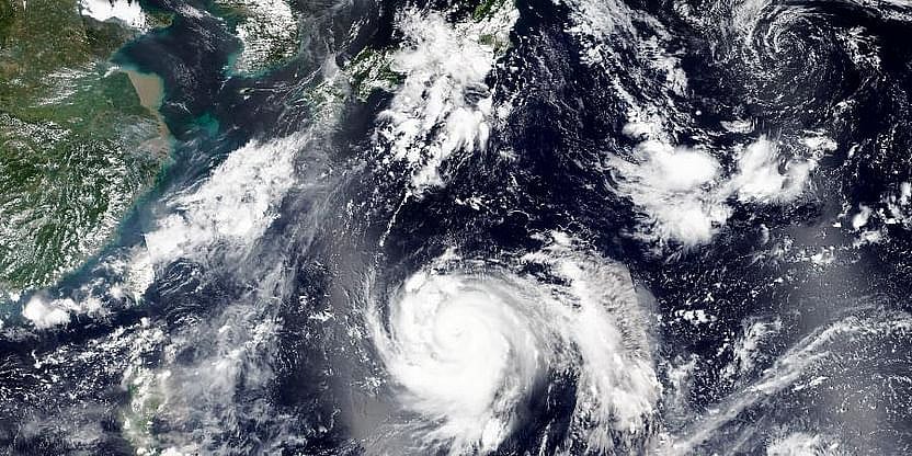 Taiwan Warns Ships, Expects Waves In South As Typhoon Chanthu Approaches