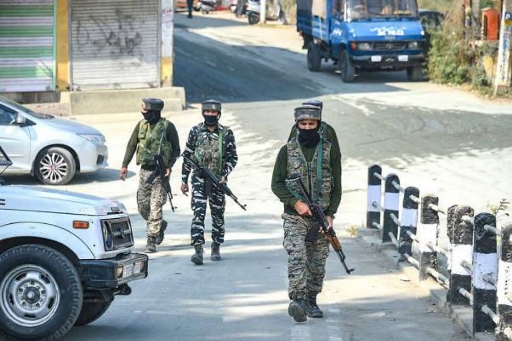 Militants attack policemen in Srinagar.(File photo-Representational image)