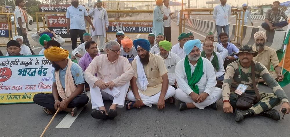 Bharat Bandh: Farmers Block Highways To Demand Repeal Of Farm Laws, Security Beefed In Delhi