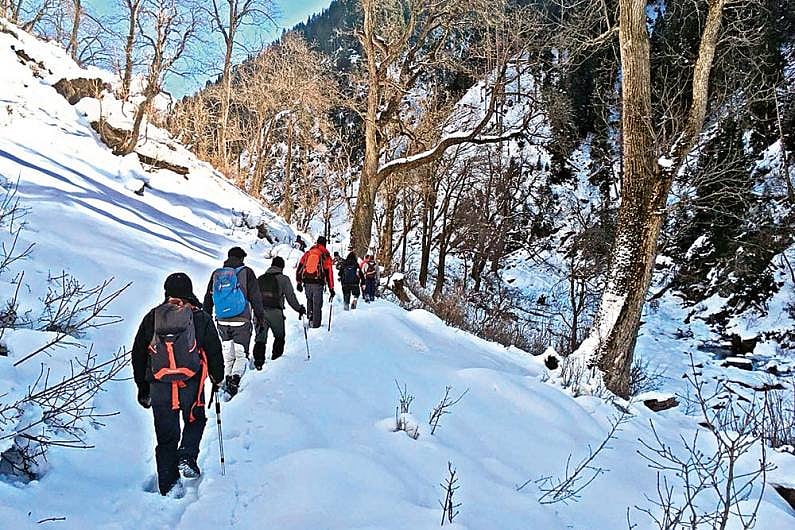 Two Trekkers Die, 14 Stranded At Glacier In Lahaul-Spiti