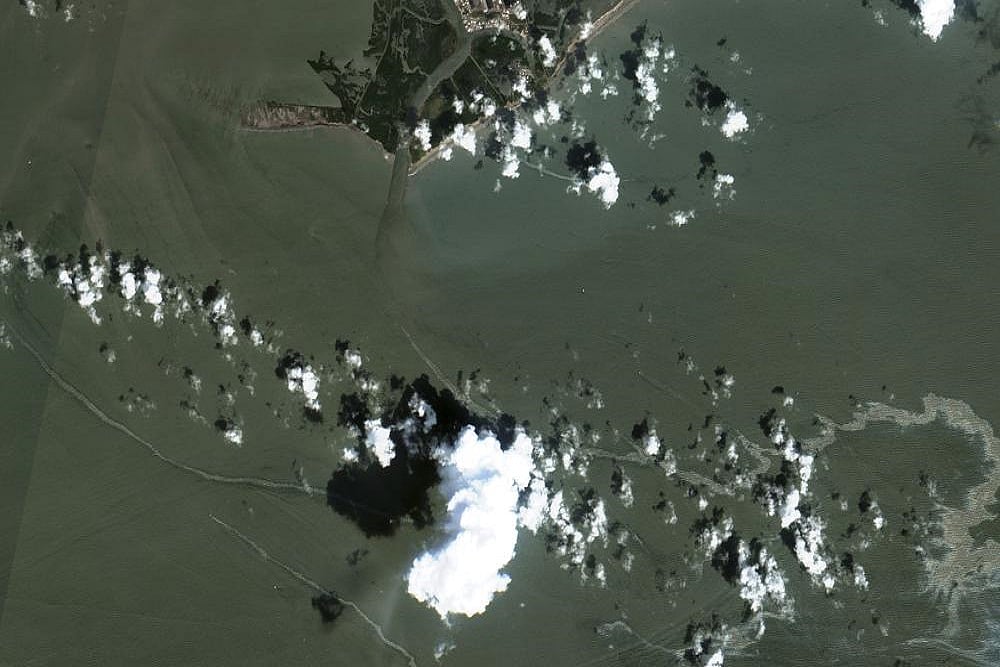Hurricane Ida: Clean Up  Boats On Scene Of Large Oil Spill In Gulf Of Mexico