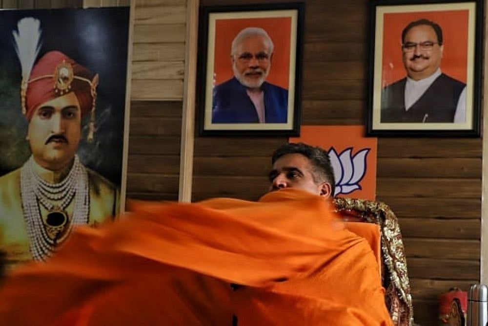 Return Of The Maharaja:  Ghulam Nabi Azad And BJP Fight Over Hari Singhs Legacy In J&K