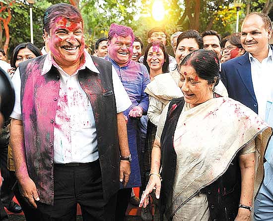 Deuce, Adv. Gadkari