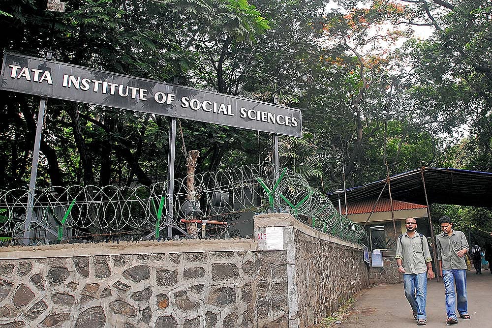 TISS Withdraws Notice Firing Over 100 Teaching, Non-Teaching Staff