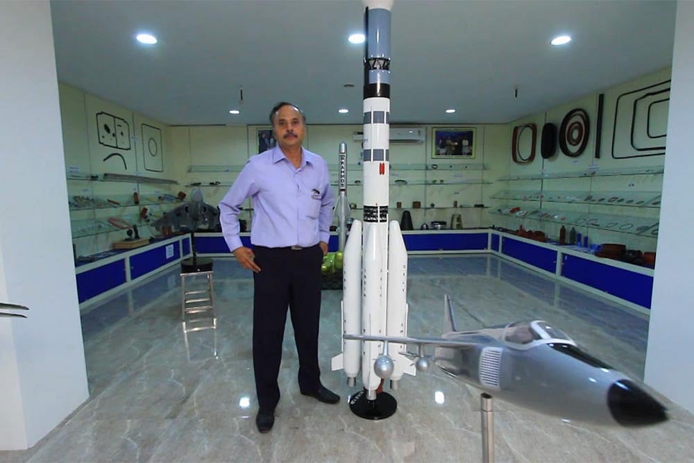 The Man Who Tries To Make It Big ­In ­India
