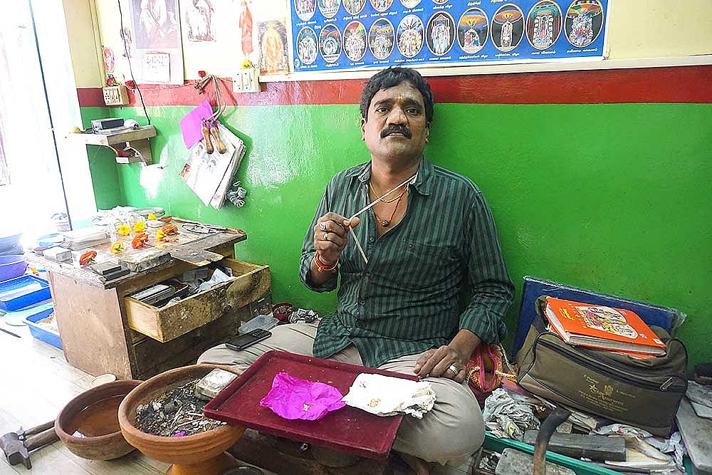 Weight Of The Poonool Wearers