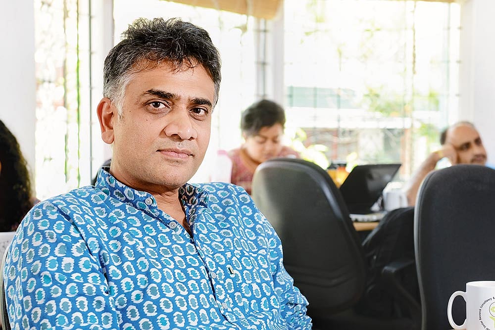 Delhi Court Upholds Order For Withdrawal Of Lookout Circular Against Amnesty International's Aakar Patel