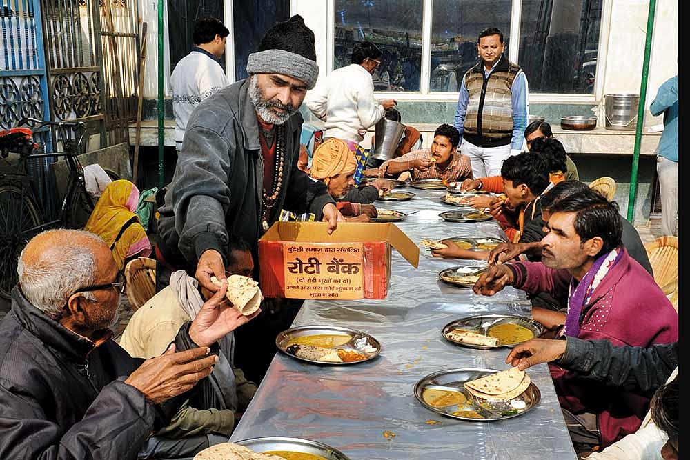Nutrition Warriors | Ex-Journalist, Osho-Lookalike Tara Patkar Is Mahoba's Roti Bank