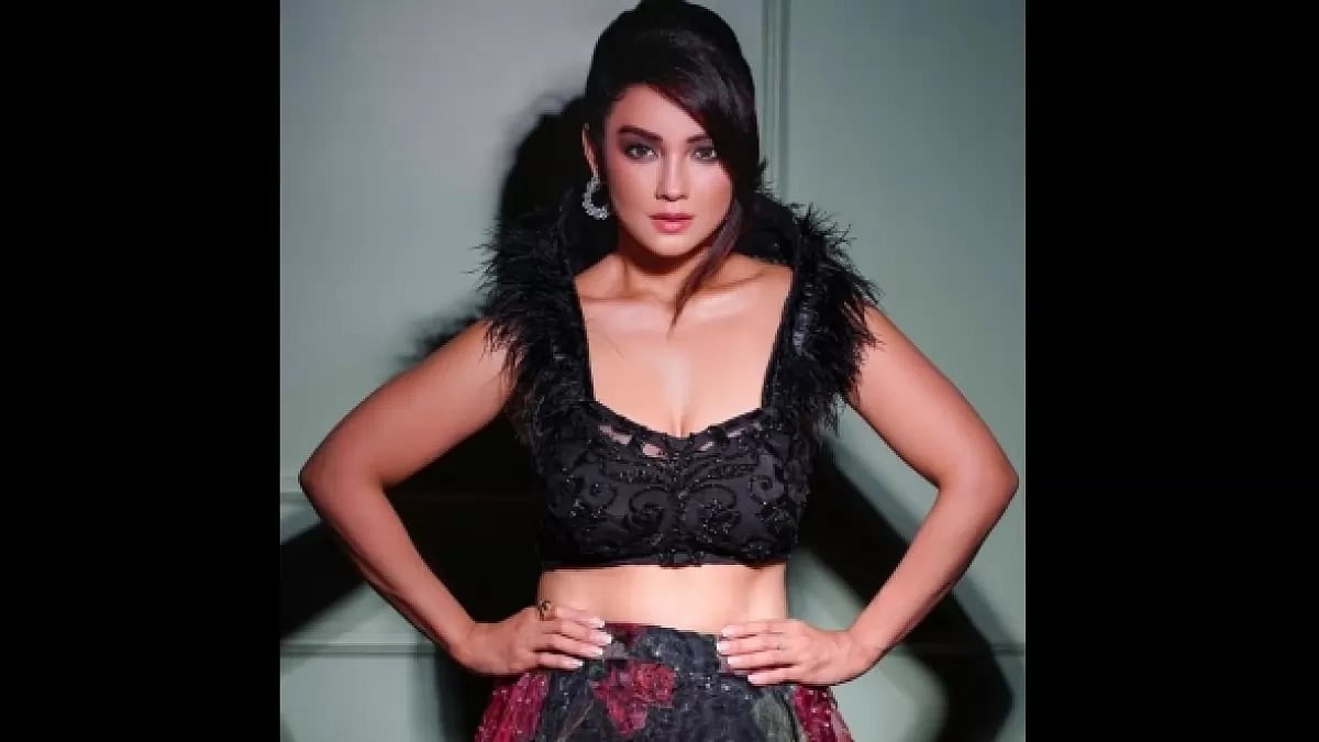 Adaa Khan 
