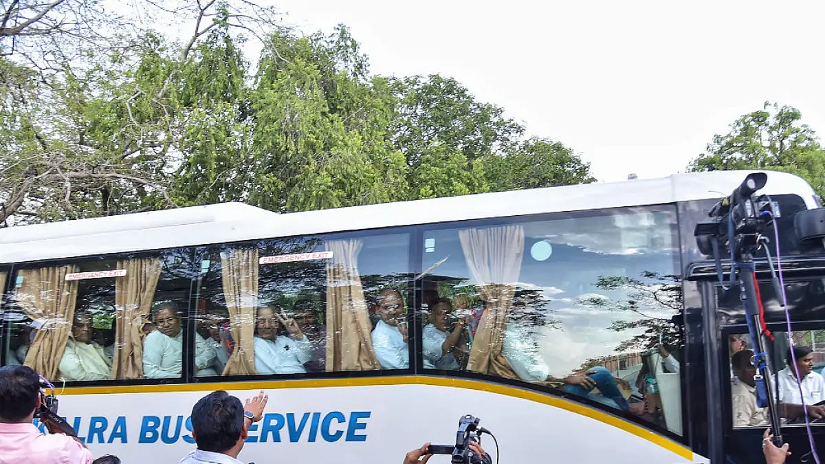 Bus