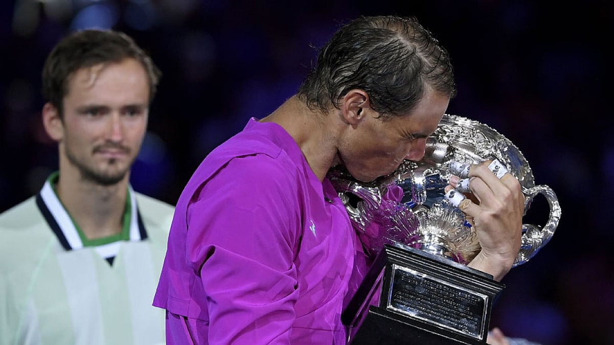 Rafael Nadal beat Daniil Medvedev 2-6, 6-7 (5), 6-4, 6-4, 7-5 to win the Australian Open 2022 final.