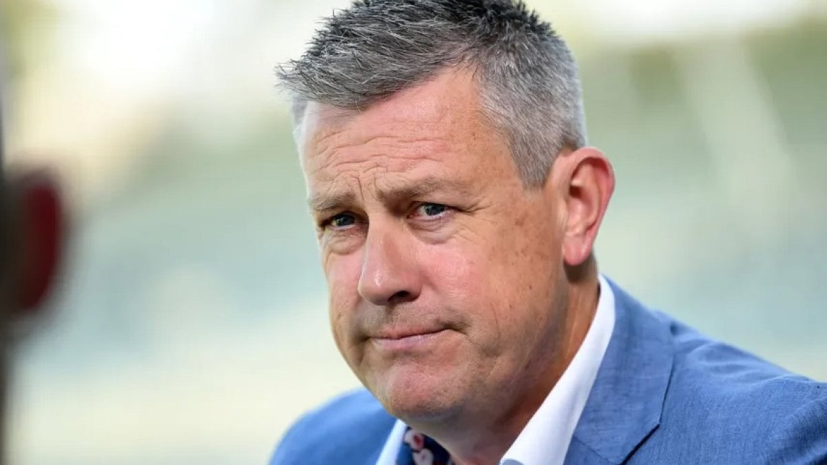 Andrew Strauss replaces Ashley Giles on interim basis.