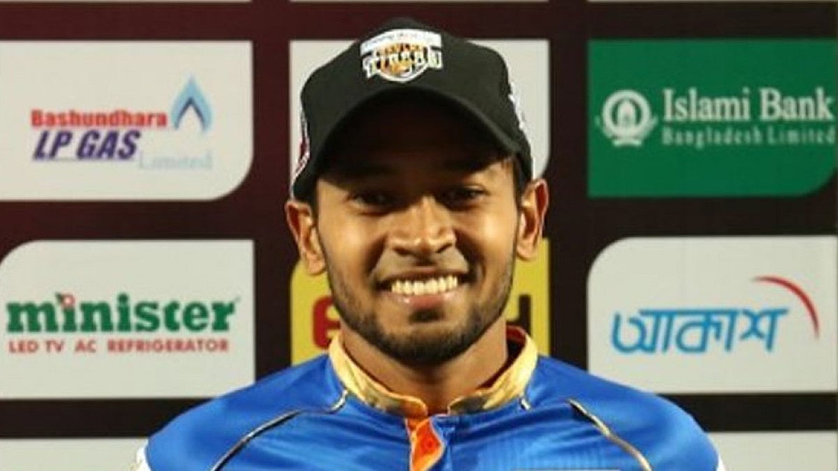 Mushfiqur Rahim is the captain of Khulna Tigers in the Bangladesh Premier League 2021-22.