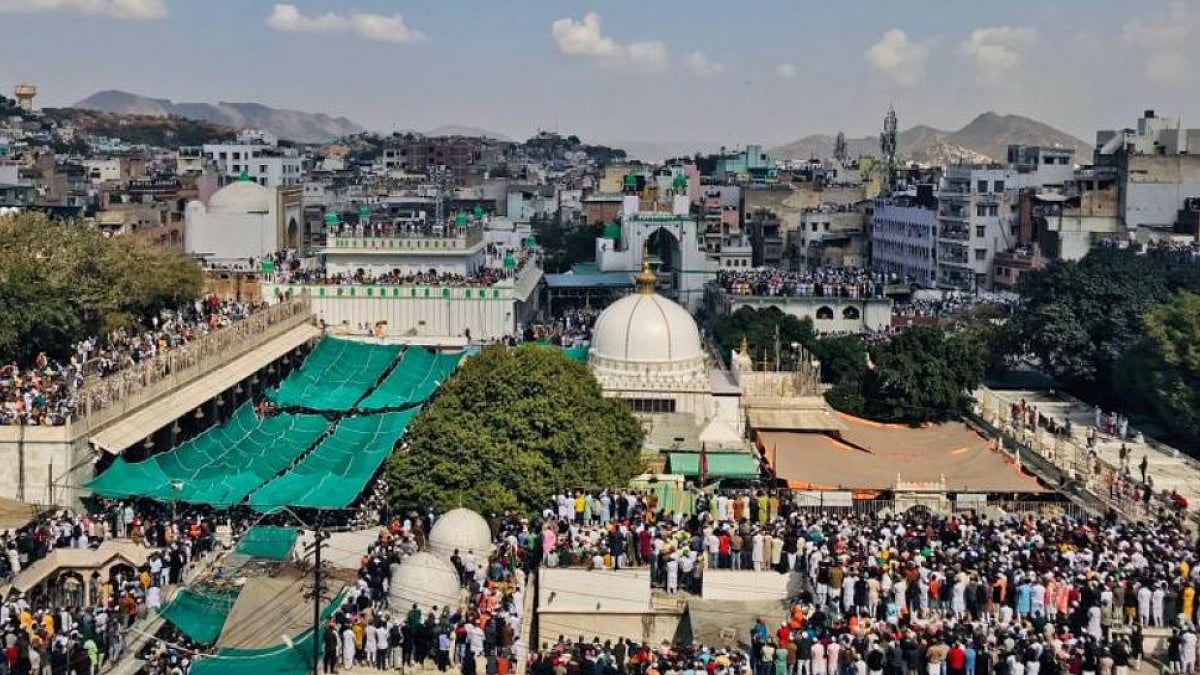 Thousands of devotees gather at Ajmer Sharif Dargah on 810th death anniversary of Sufi Saint Khwaja Moinuddin Chishti