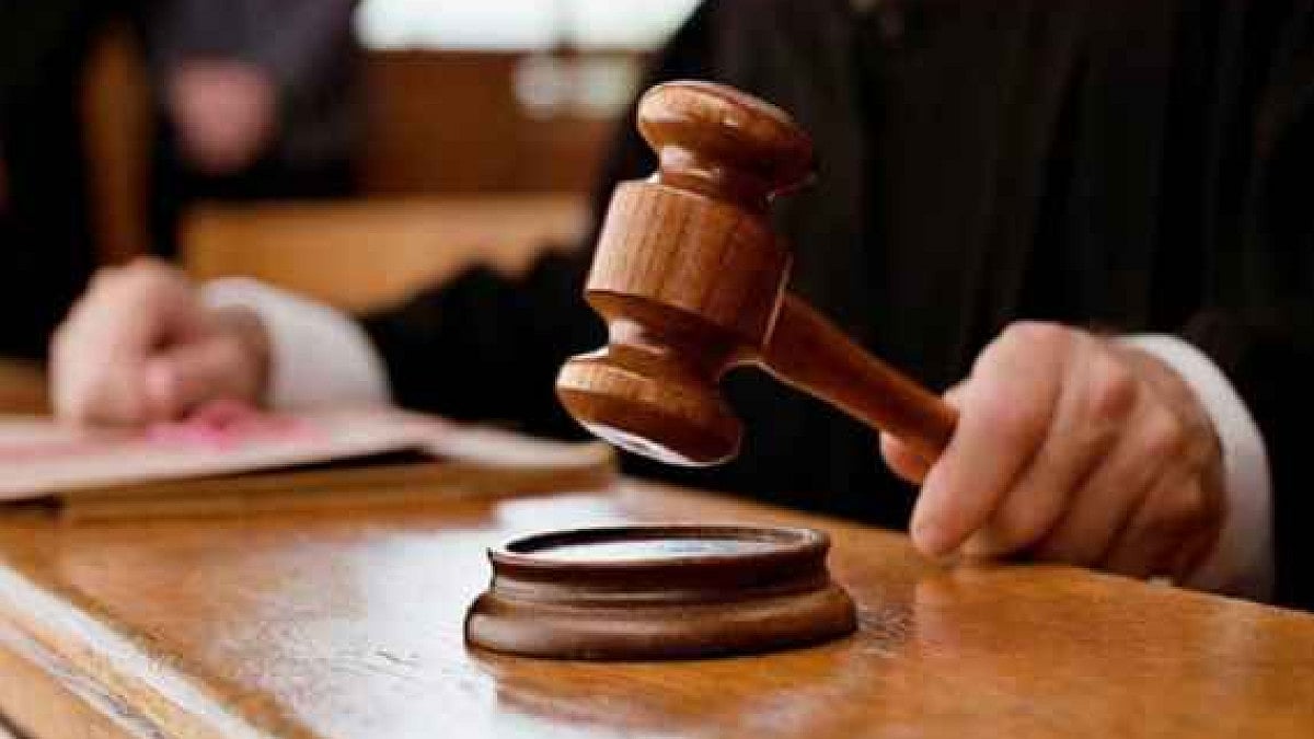 Persuade Judicial Officers Having Good Track Record To Withdraw Resignation: SC