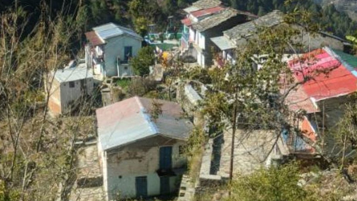 Boundil, a deserted village near Pauri in Uttarakhand 