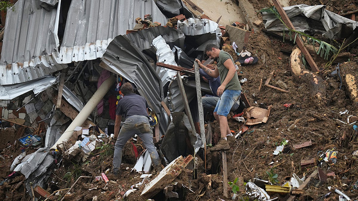 Torrential rain and mudslides in Brazils Petropolis