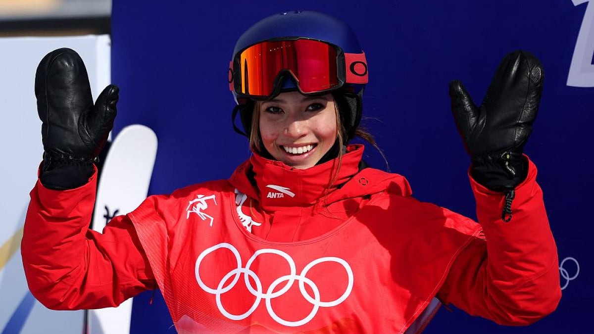 Eileen Gu posted 95.25 on her second pass at the women's ski halfpipe final.
