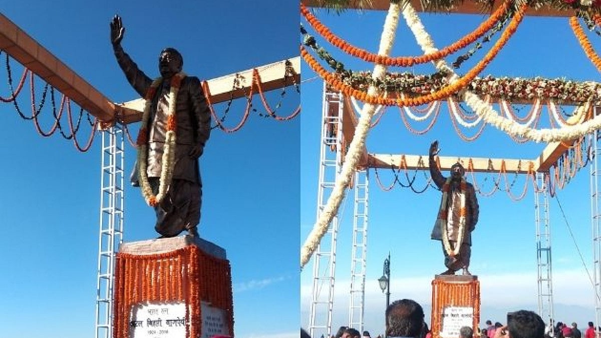 Vajpayee's statue in Shimla. 
