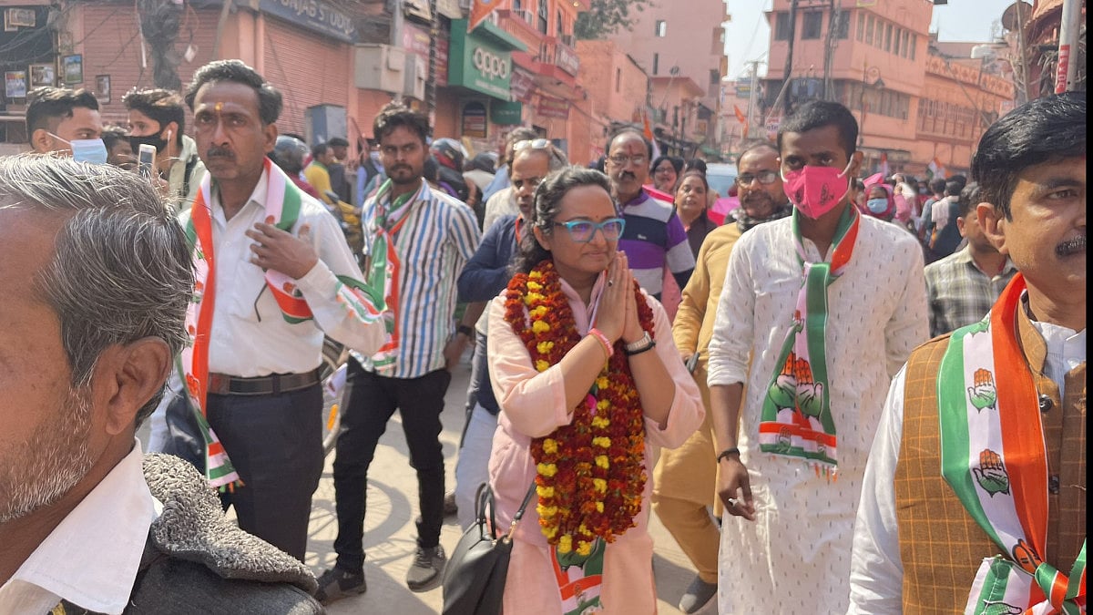 Congress's Mudita Kapoor participating in the 'Shakti Yatra' along with the women of her city.